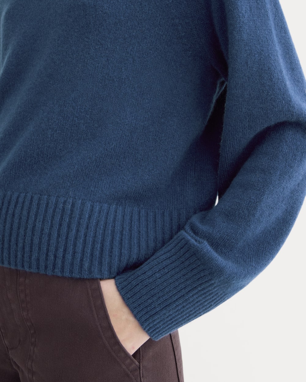 womens-cashmere-boxy-crew-sweater-deep-lazuli-blue