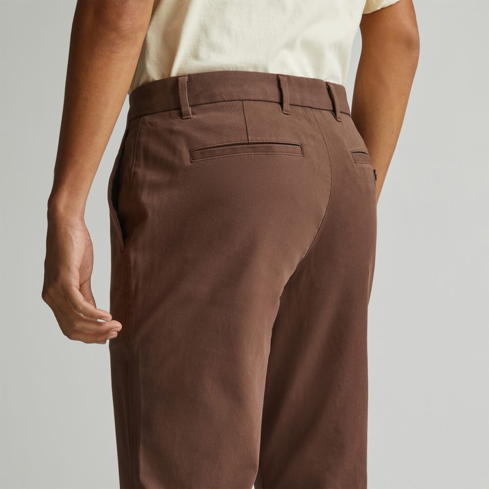The Performance Chino | Uniform | Chocolate Brown | Slim – Everlane