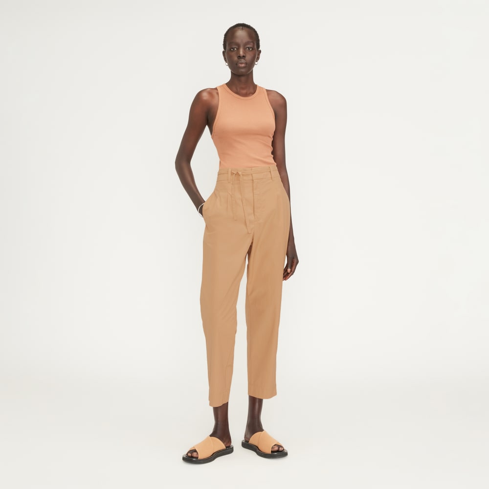 womens-poplin-pleated-taper-pant-caramel