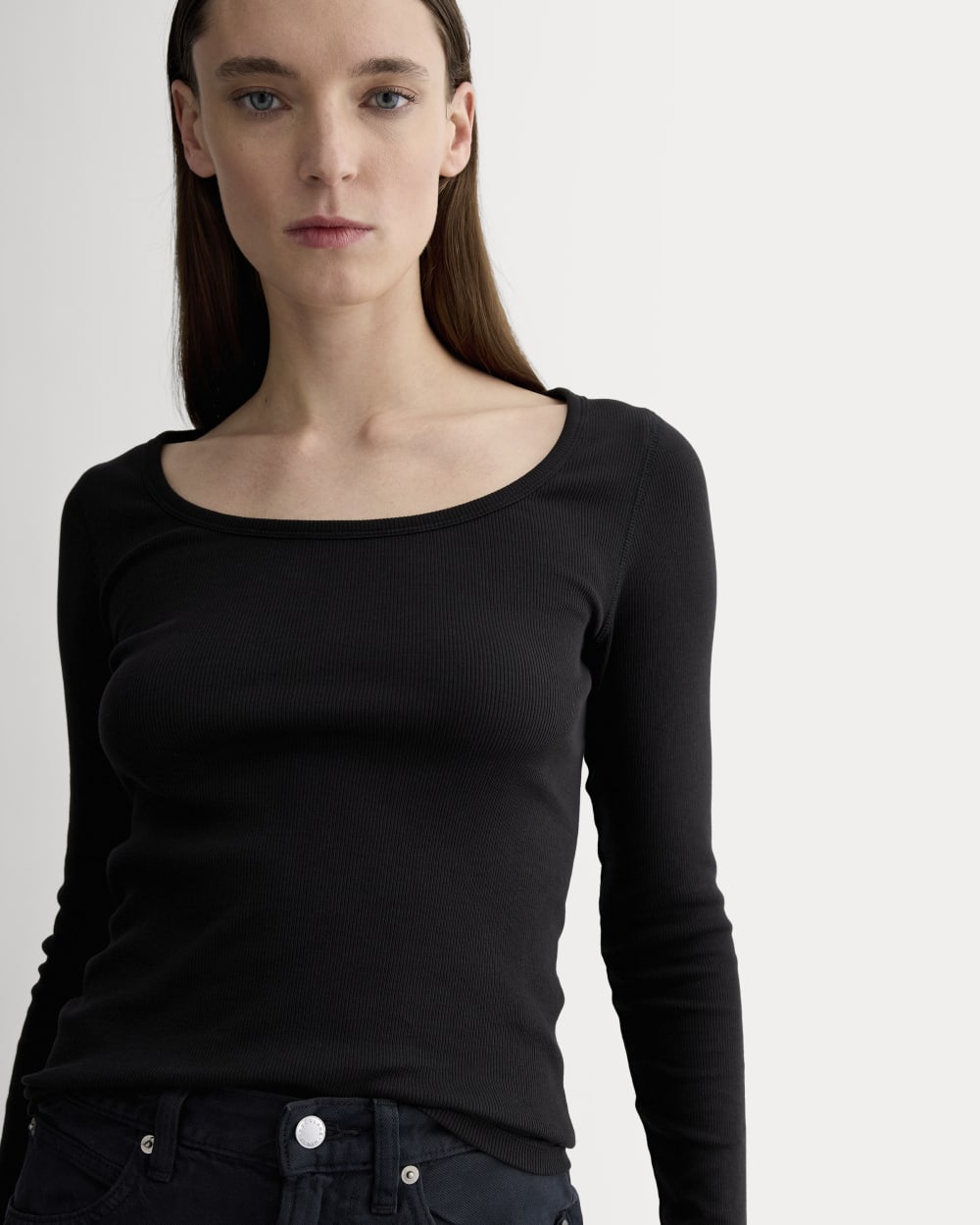 The Luxe Rib Long-Sleeve Scoop-Neck Tee | Black – Everlane