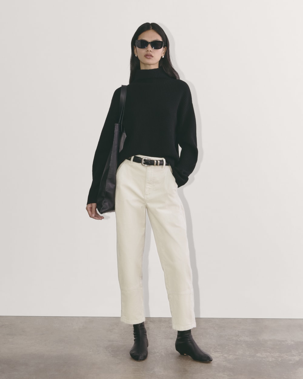 womens-corduroy-utility-barrel-pant-sandstone | primary
