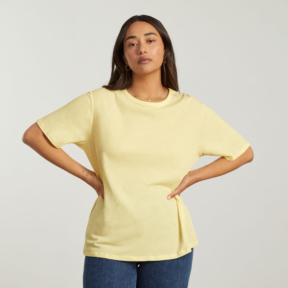 womens-air-oversized-crew-tee-pastel-yellow