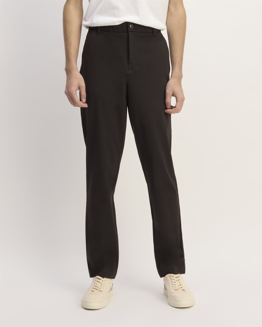 The Weekend Performance Chino | Black – Everlane