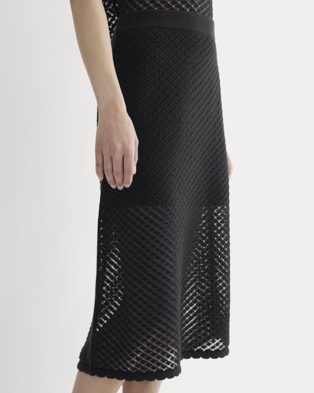 womens-lace-knit-skirt-black