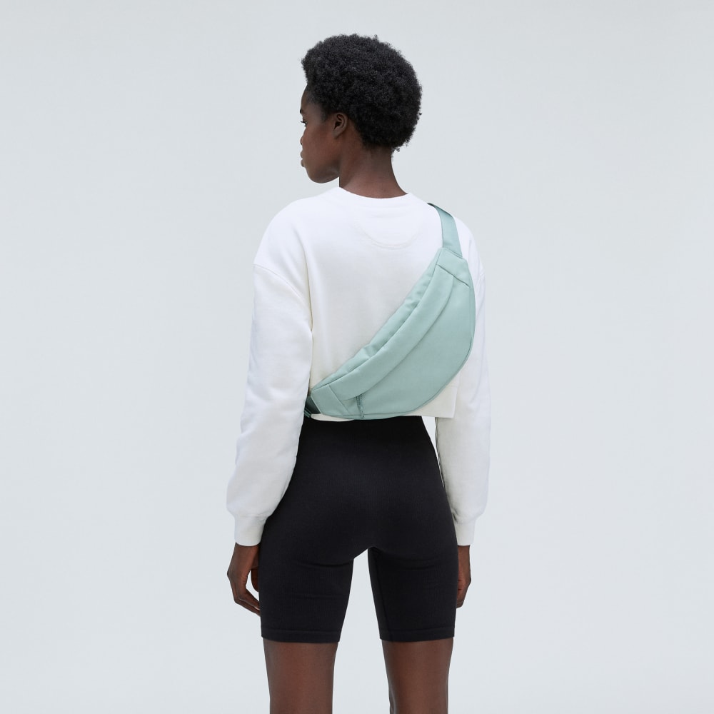 womens-transit-bag-white-sage-green-millieu | alt