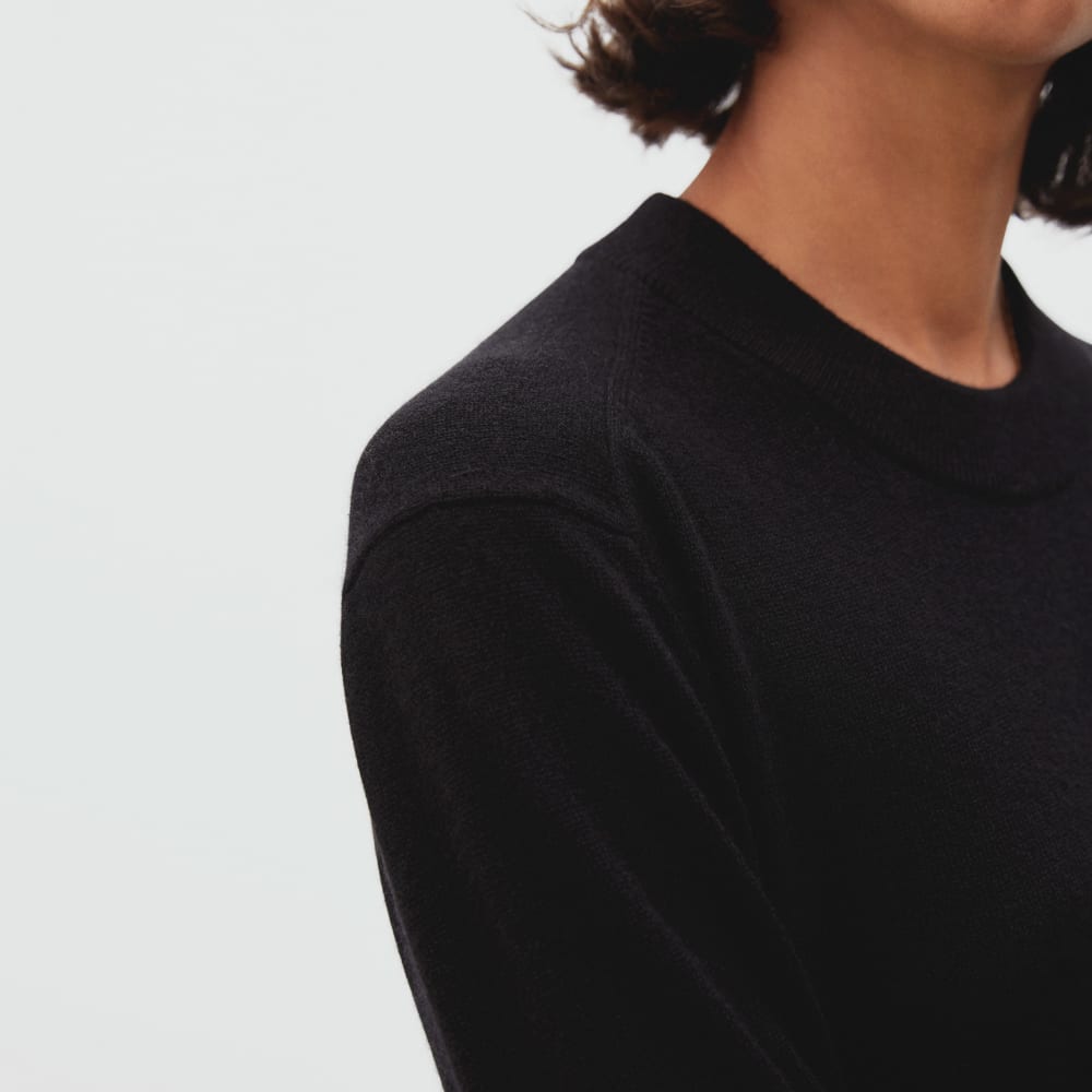 womens-cashmere-crew-new-black