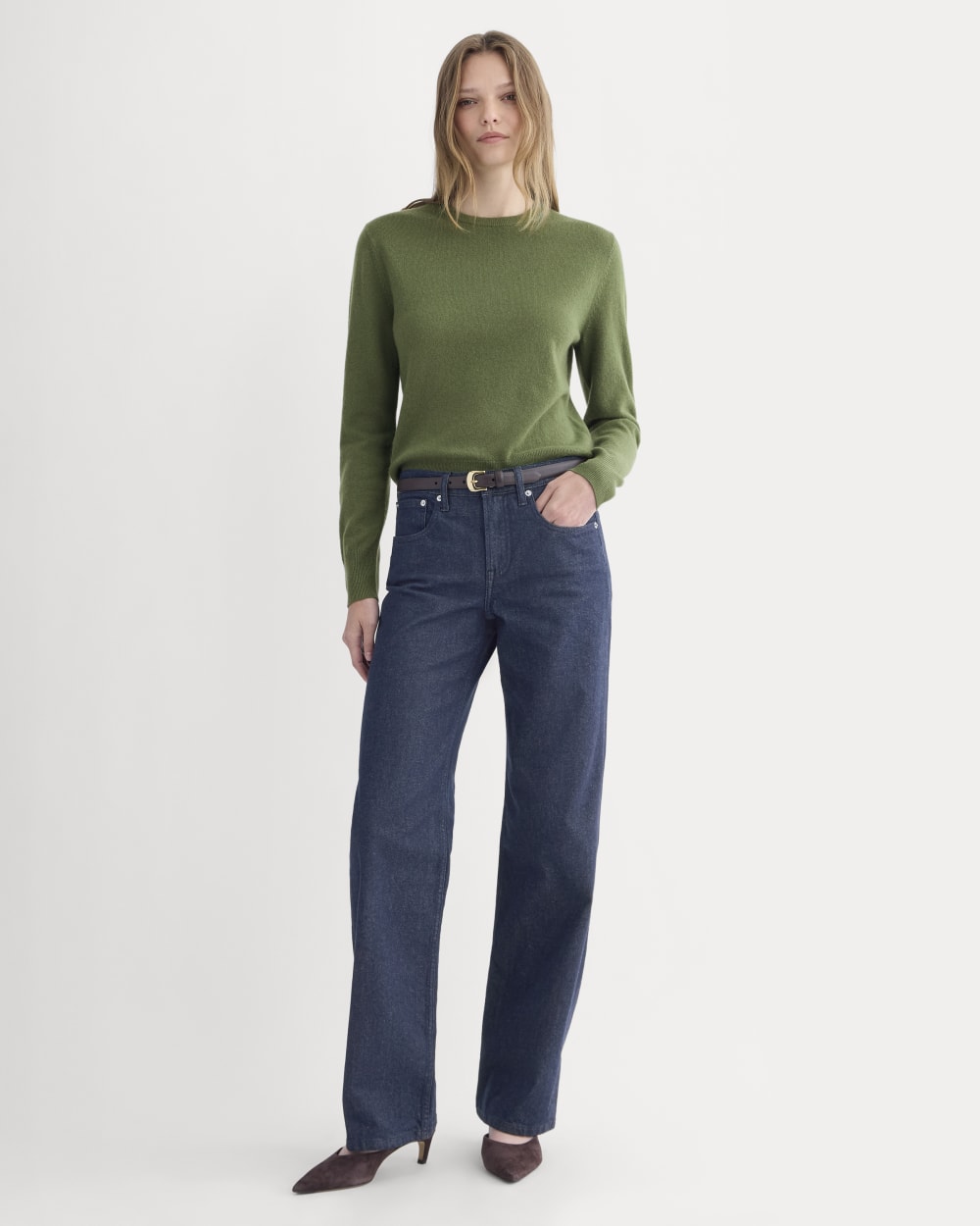 womens-cashmere-slim-crew-sweater-forest-green