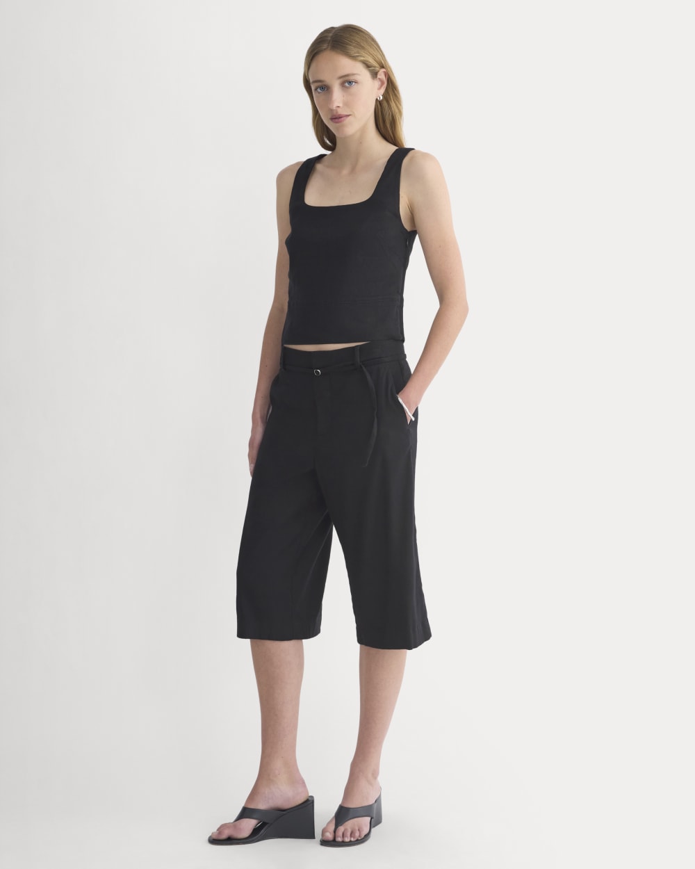 womens-square-tank-stretch-linen-2-black | alt