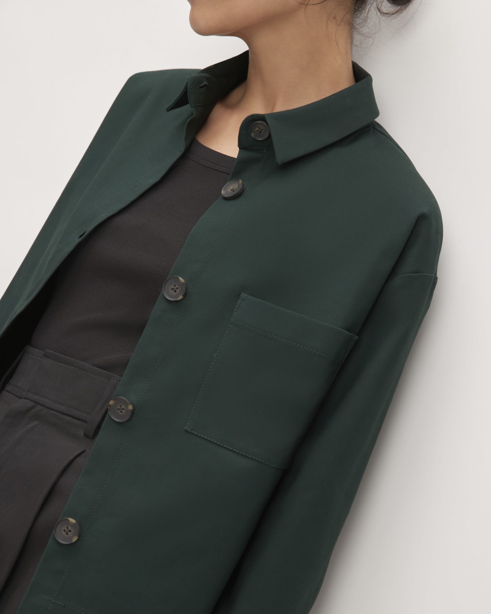 womens-structured-cotton-cropped-shirt-scarab