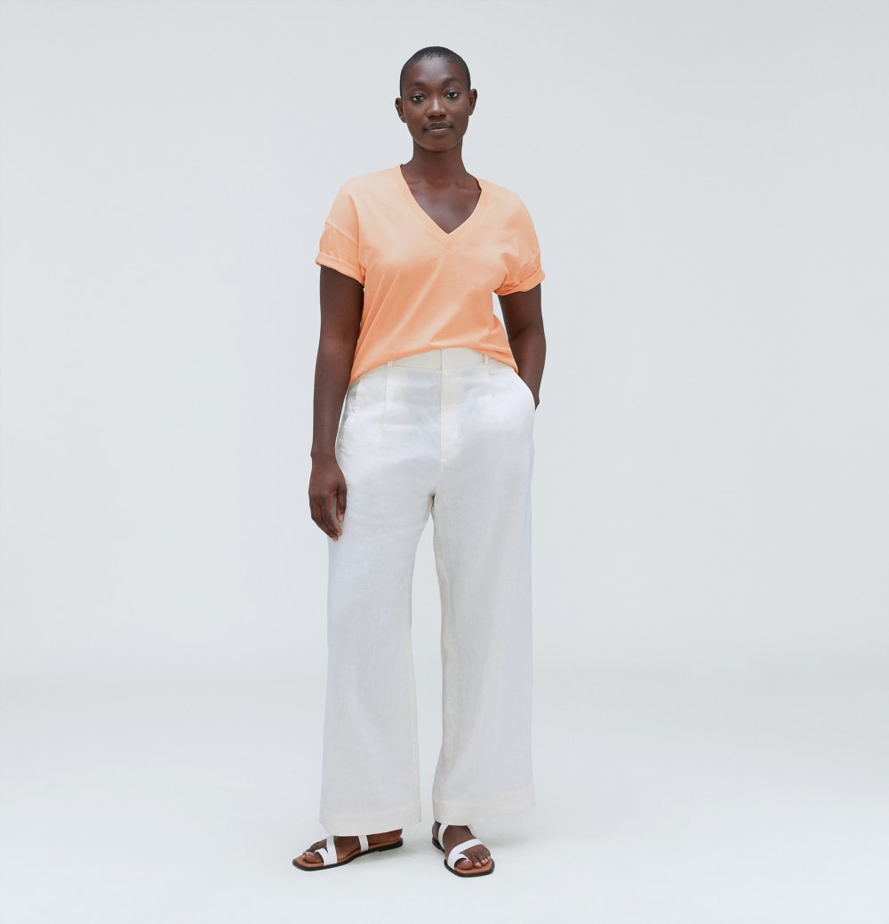 womens-organic-ctn-boxy-v-tee-apricot