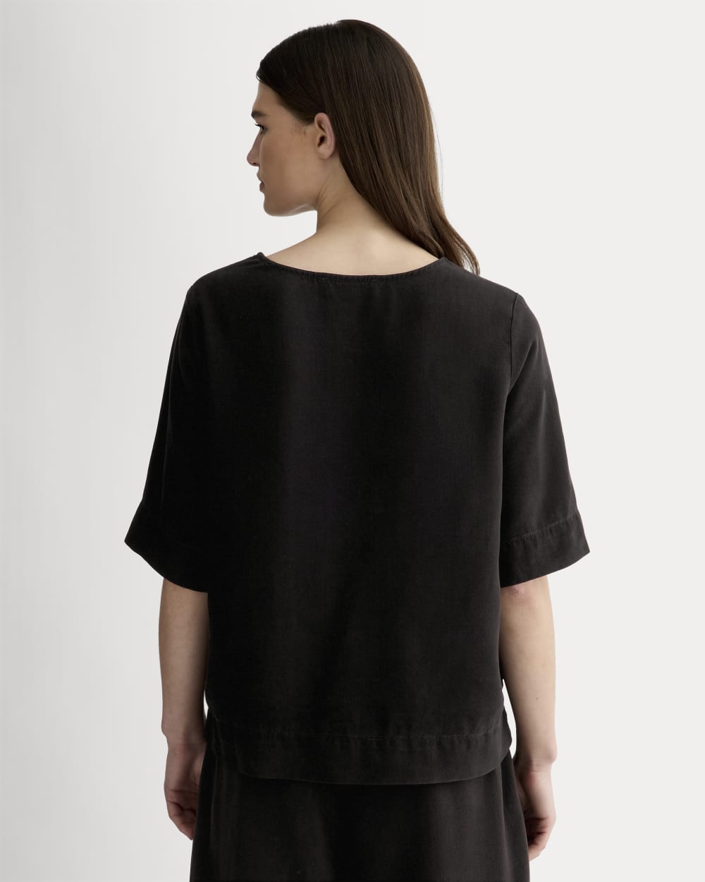 The Relaxed Tee in Buttersoft | Black – Everlane