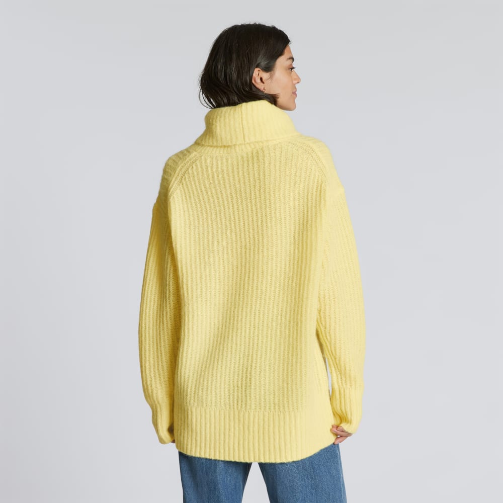 womens-alpaca-oversized-turtleneck-lemon