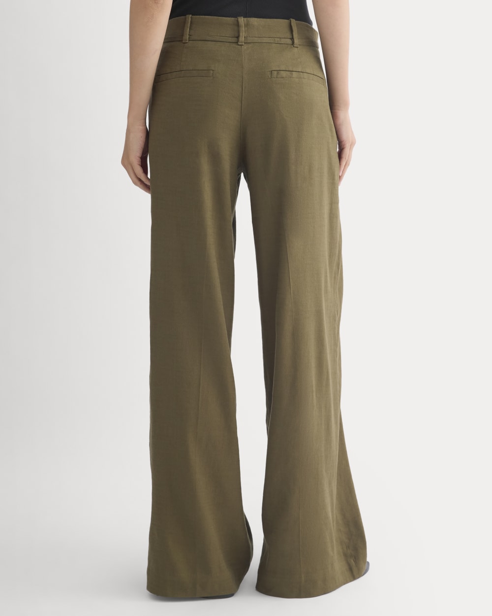 Wide-Leg Belted Pant in Stretch Linen | Beech | Regular – Everlane