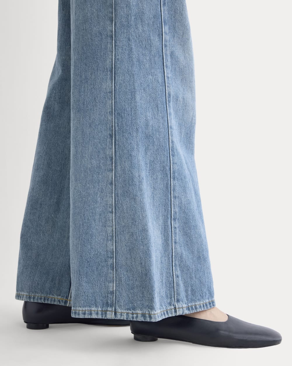womens-paneled-wide-leg-jean-tungsten-scratch