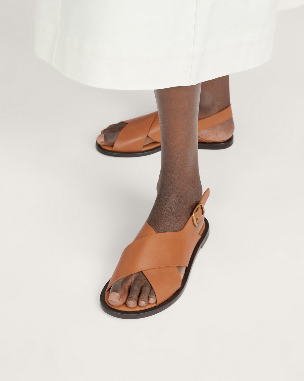 womens-city-crossover-sandal-desert-tan | alt