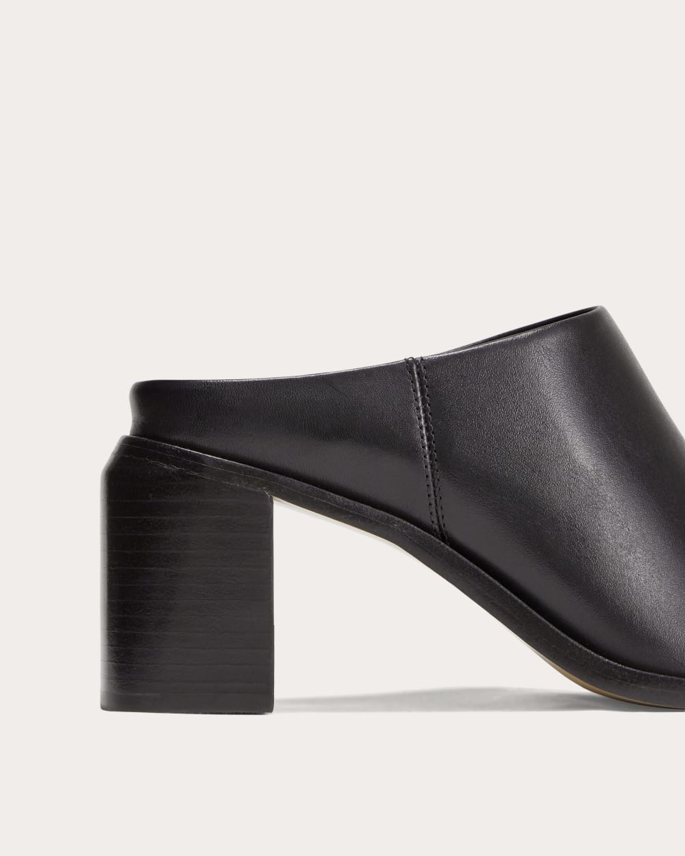 womens-outlaw-mule-black