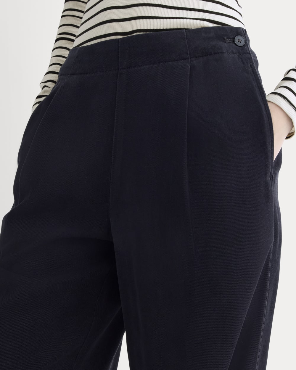 womens-chino-jogger-in-buttersoft-black