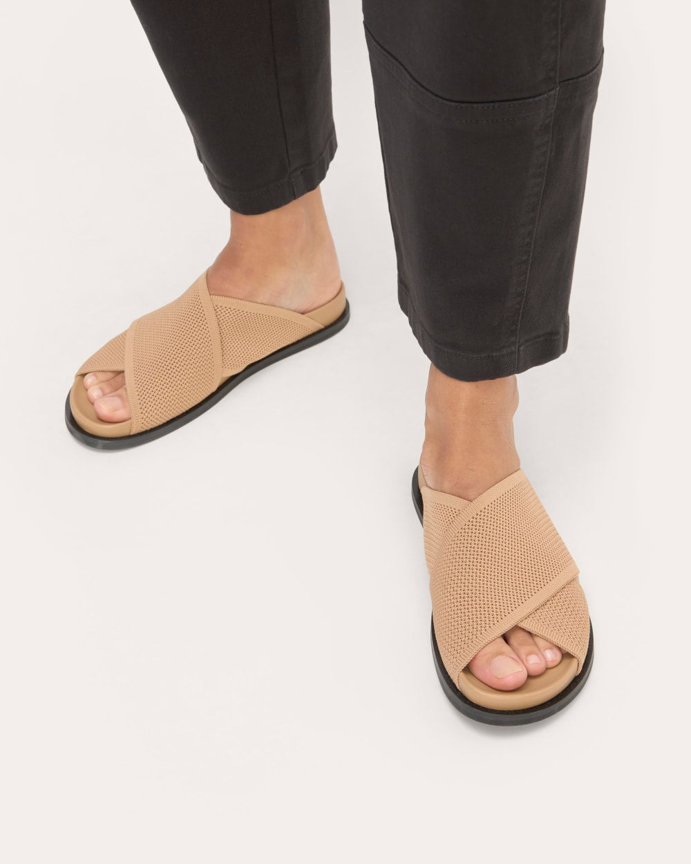 The ReKnit Form Crossover Sandal | Caramel – Everlane