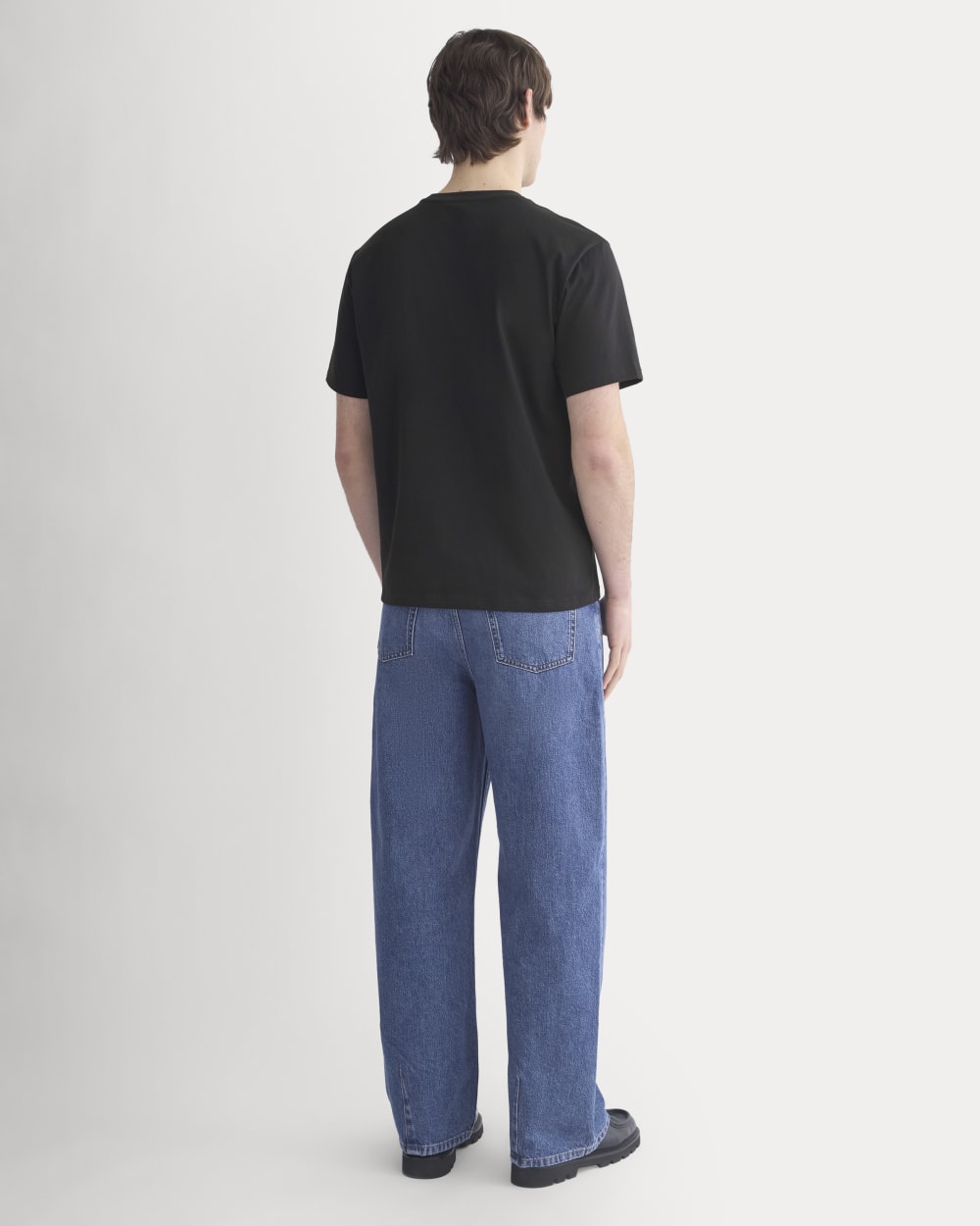 mens-archive-standard-fit-cotton-crew-black