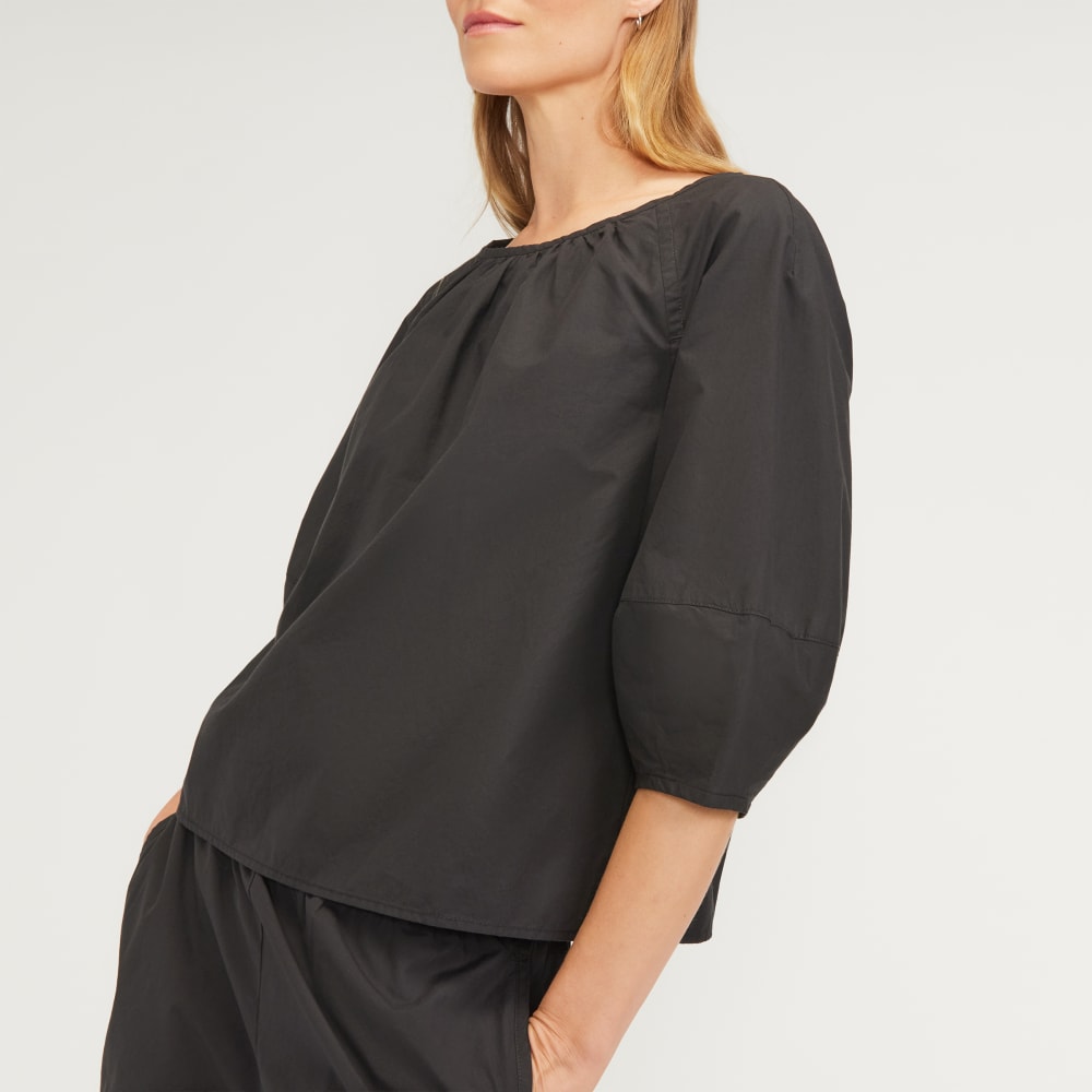 womens-poplin-scoop-neck-top-black