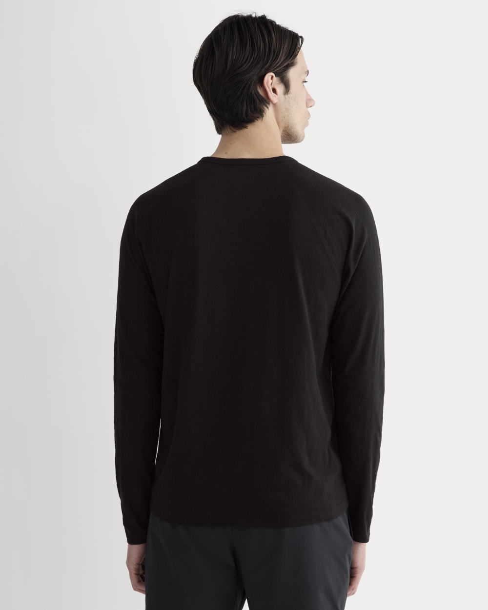 The Rec Long-Sleeve Crew | Black – Everlane