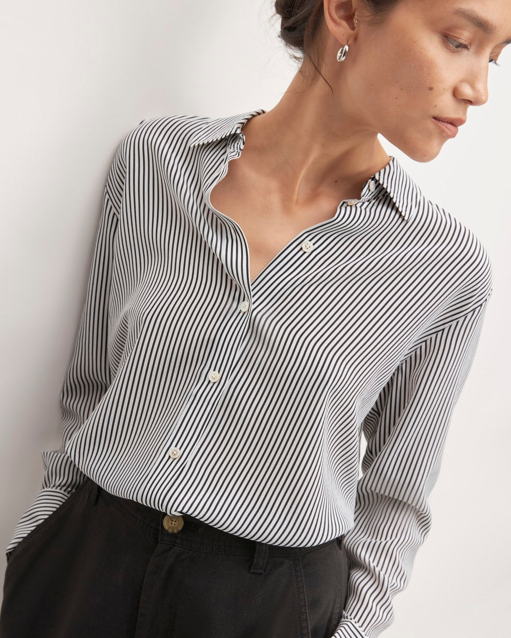 womens-clean-silk-relaxed-shirt-black-white