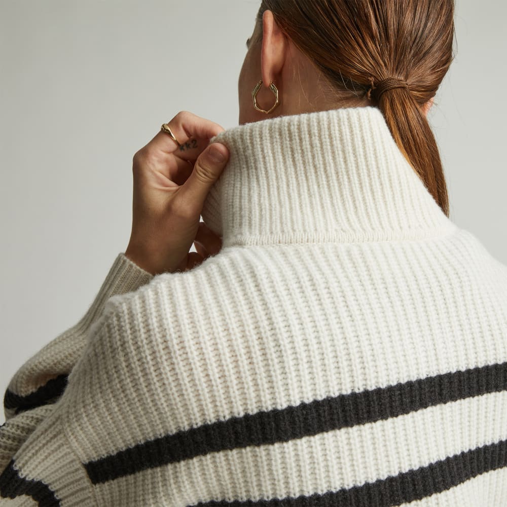 The Half-Zip Sweater in Luxe Merino | Bone / Black – Everlane
