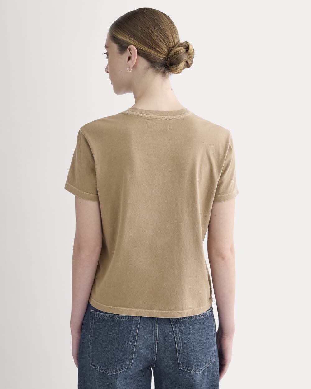 everlane-x-laufey-foundation-box-cut-tee-weathered-clay