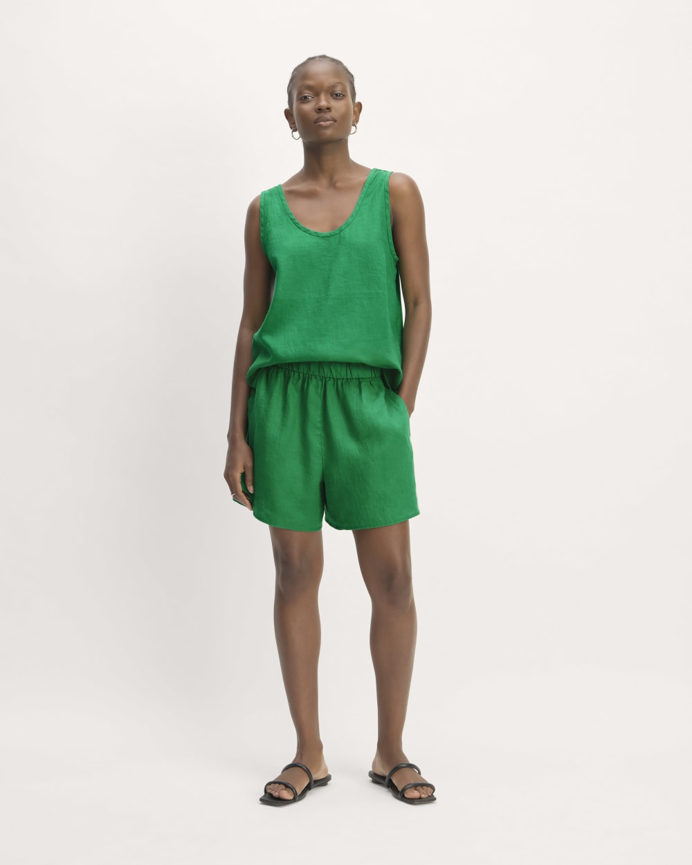 womens-linen-scoop-neck-tank-grass-green