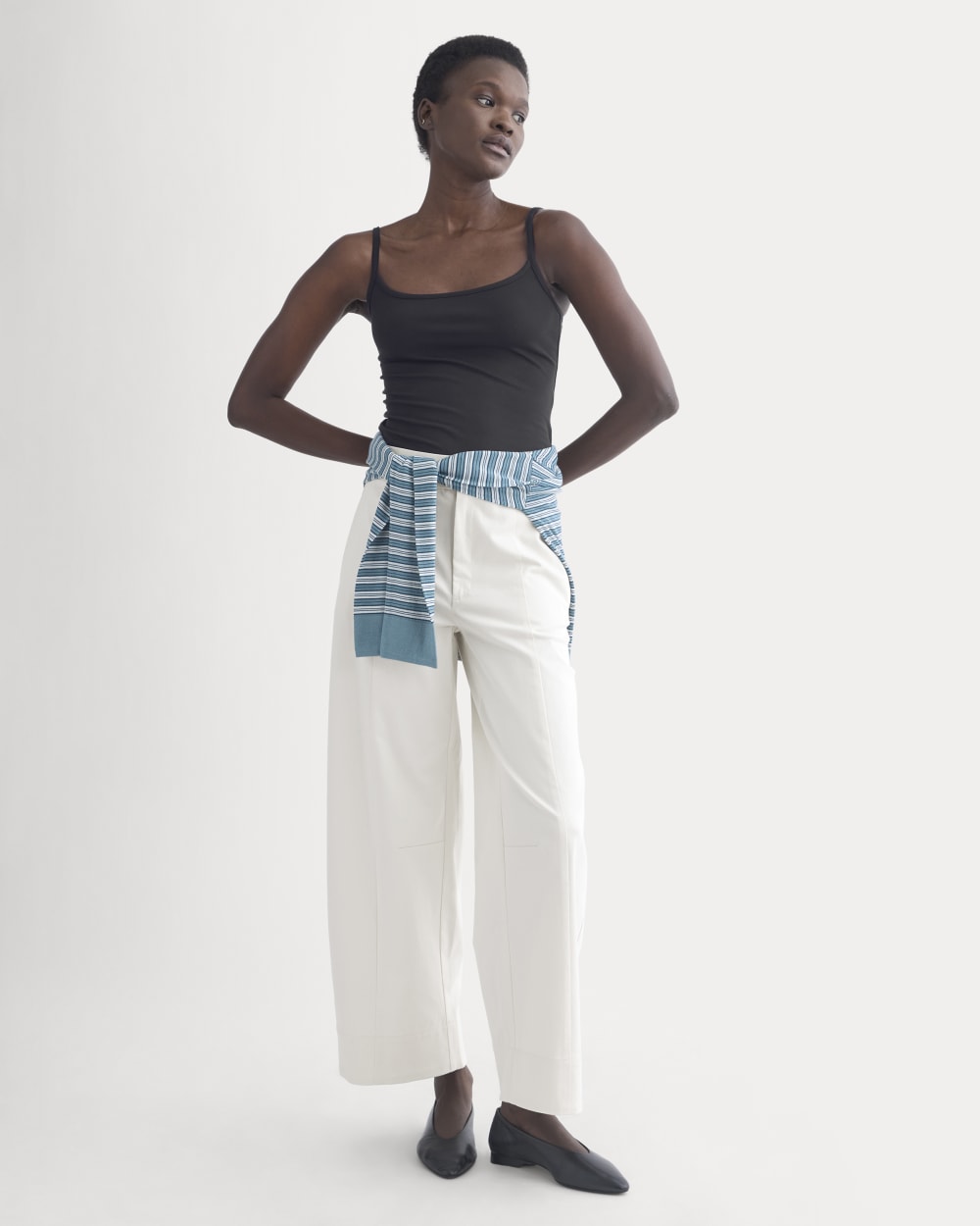 womens-scoopneck-cami-black