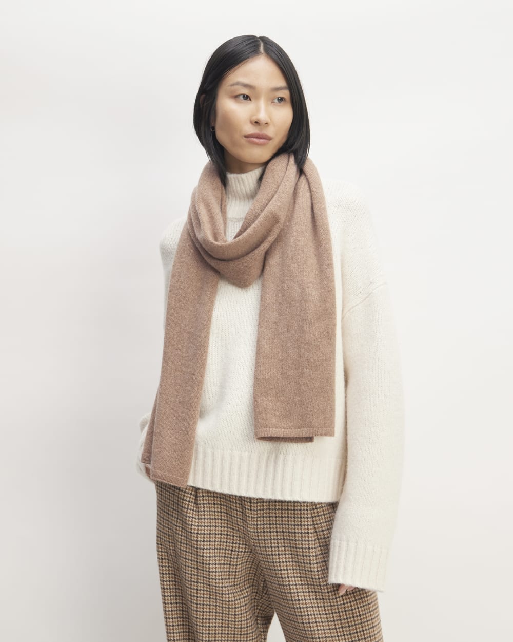mens-recashmere-scarf-heathered-woodsmoke | alt