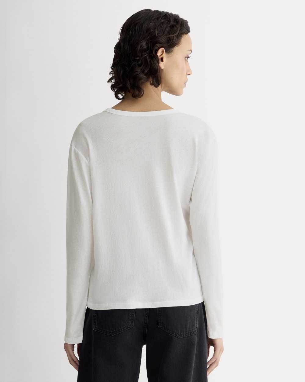 The Air Long-Sleeve Tee | White – Everlane