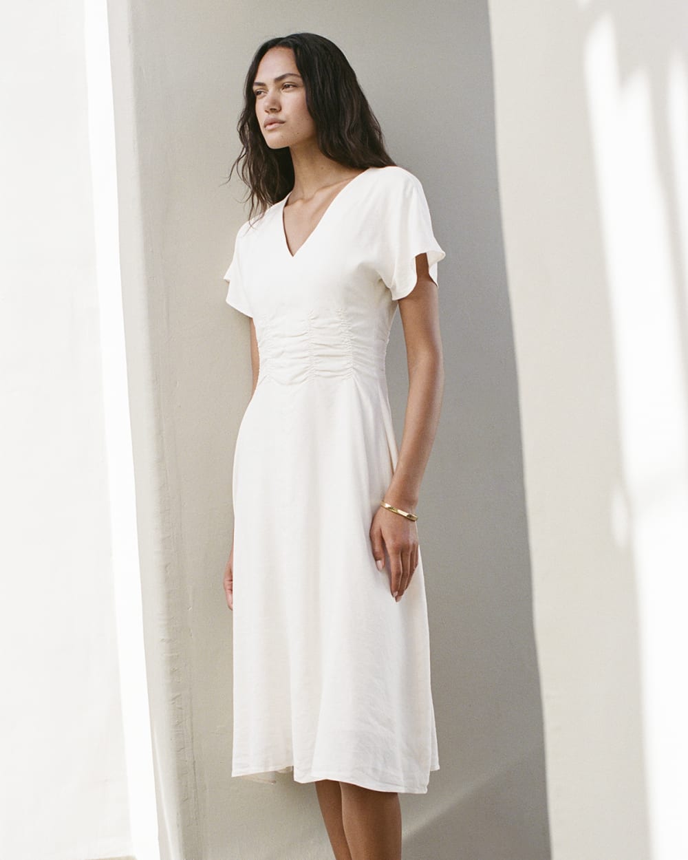 Everlane Cinched Dress, Stretch Linen, Bone, Size 12 Everlane Cinched Dress, Stretch Linen, Bone, Size 12
