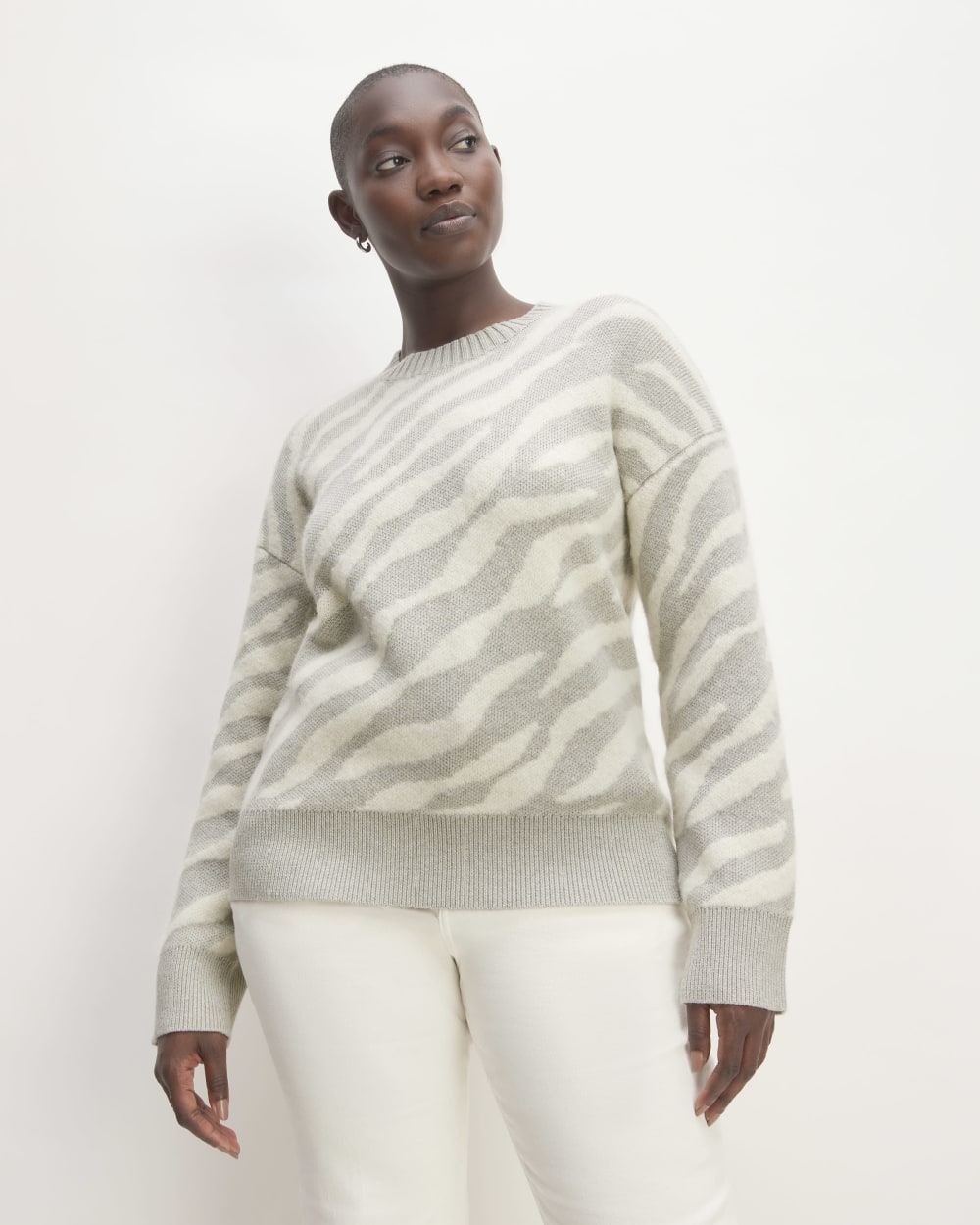 womens-alpaca-tiger-jacquard-crewneck-heathered-grey-snow | primary