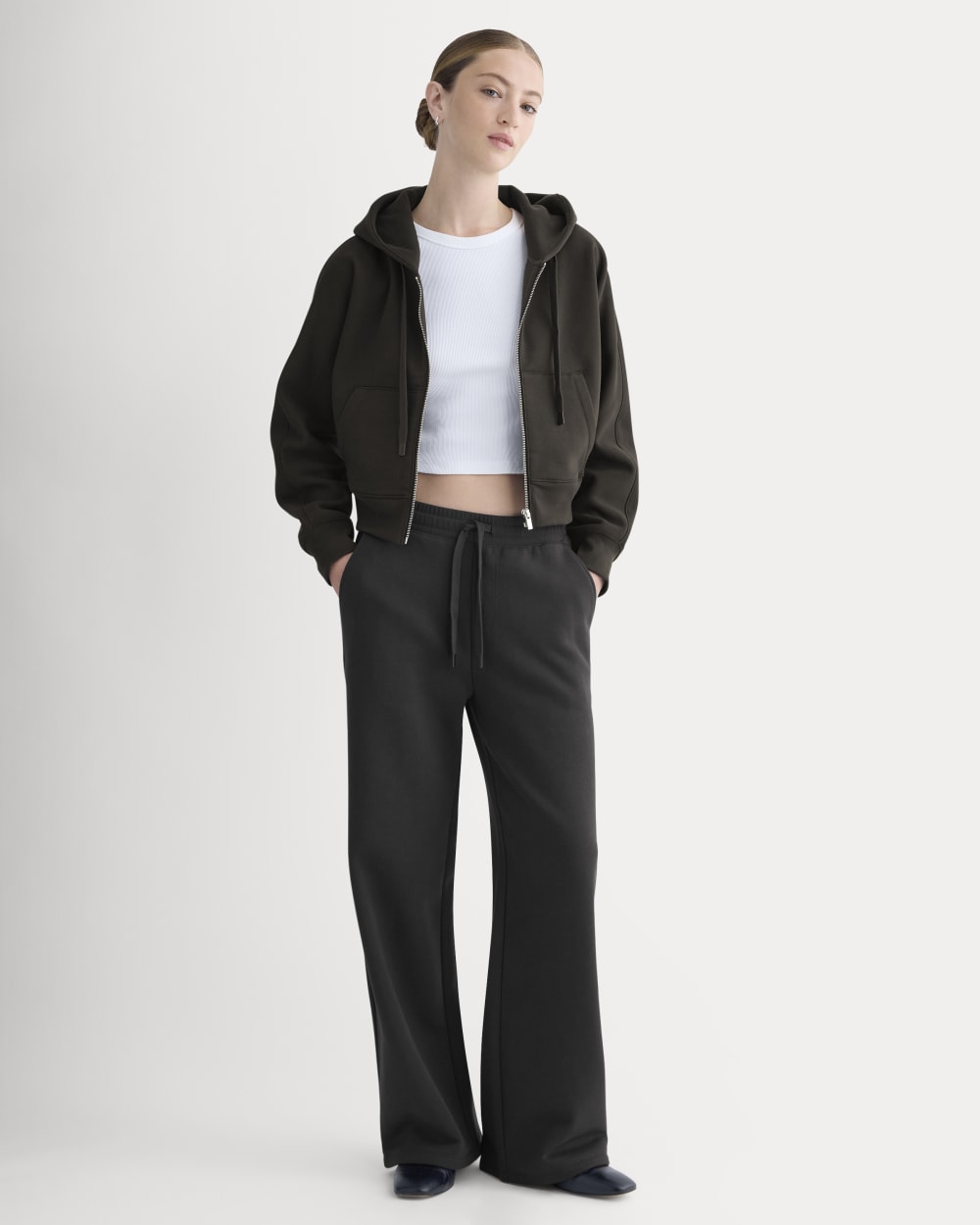 Luxe Fleece Full-Zip Cropped Hoodie | Black – Everlane