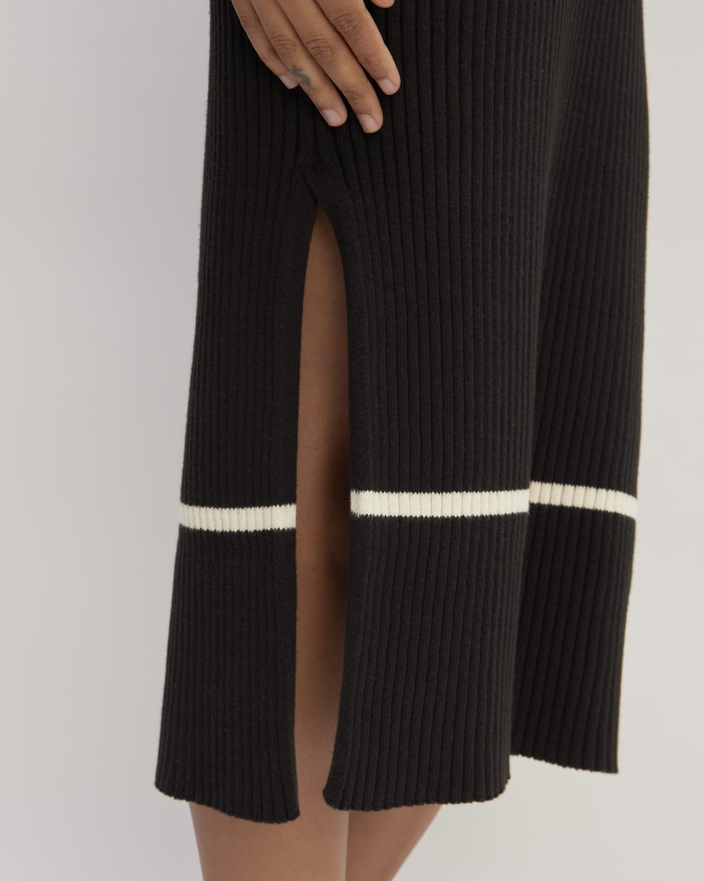 everlane ribbed midi dress Everlane ribbed wrap midi dress size m brand new,