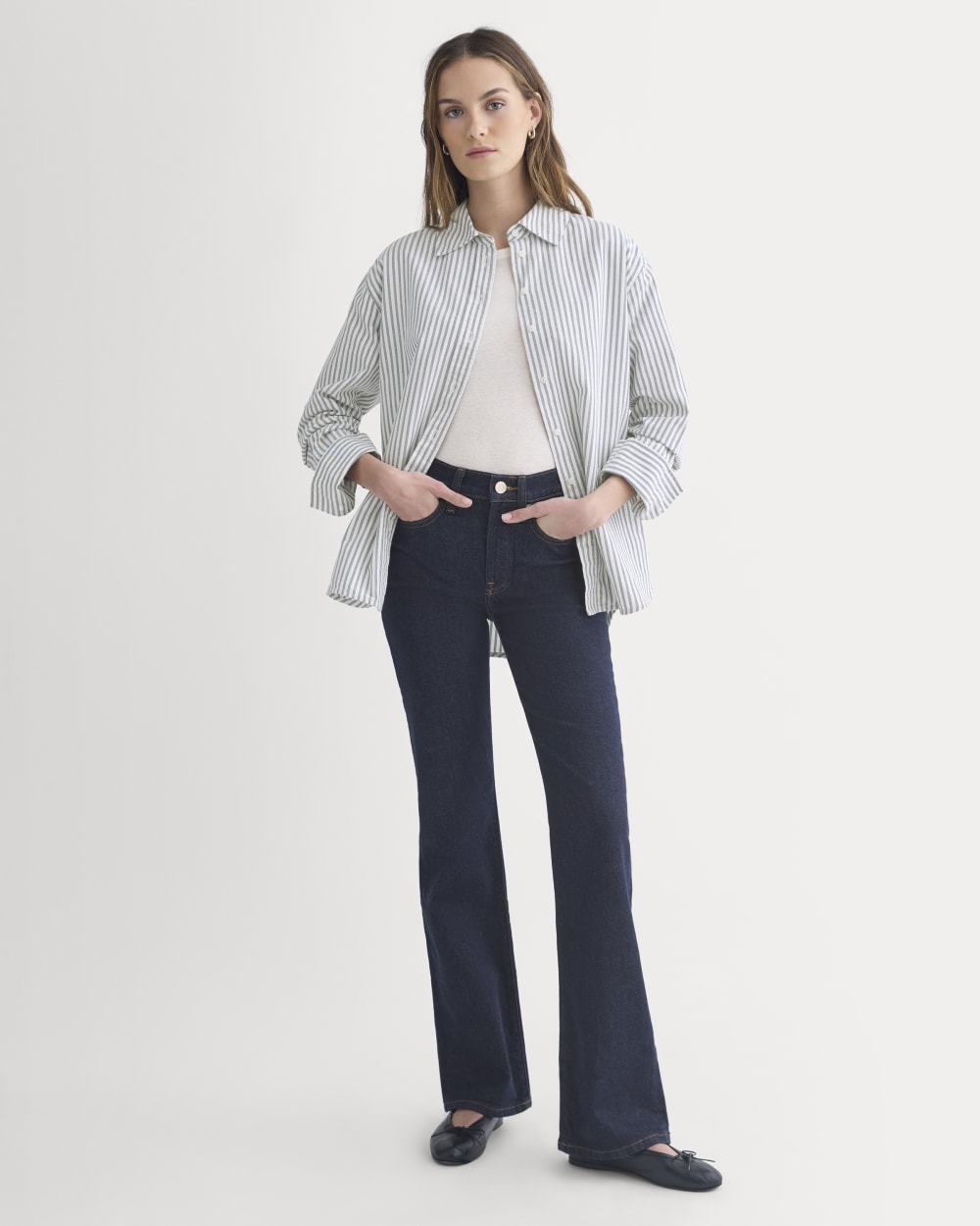 womens-everyday-oxford-shirt-bone-navy