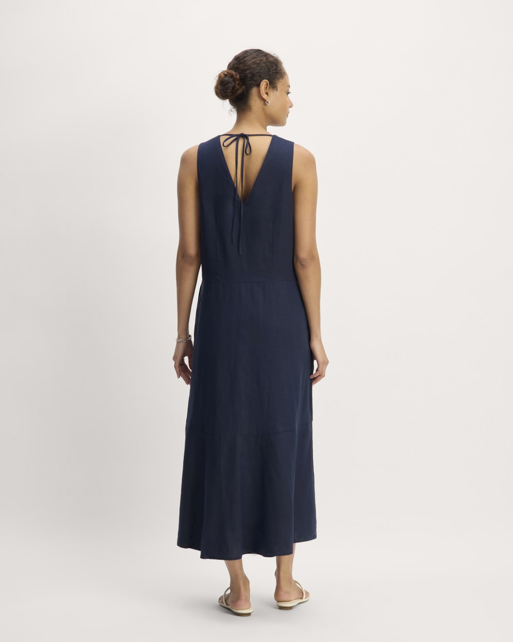 The Linen V-Neck Maxi Dress | Navy Everlane The Linen V-Neck Maxi Dress | Navy Everlane