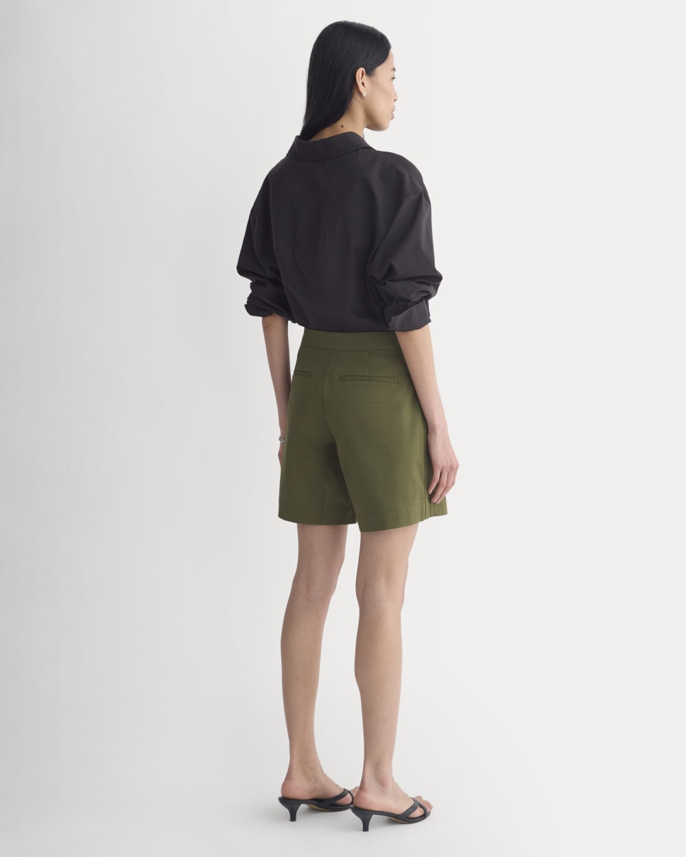 Side-Panel Tailored Short | Olive Night – Everlane