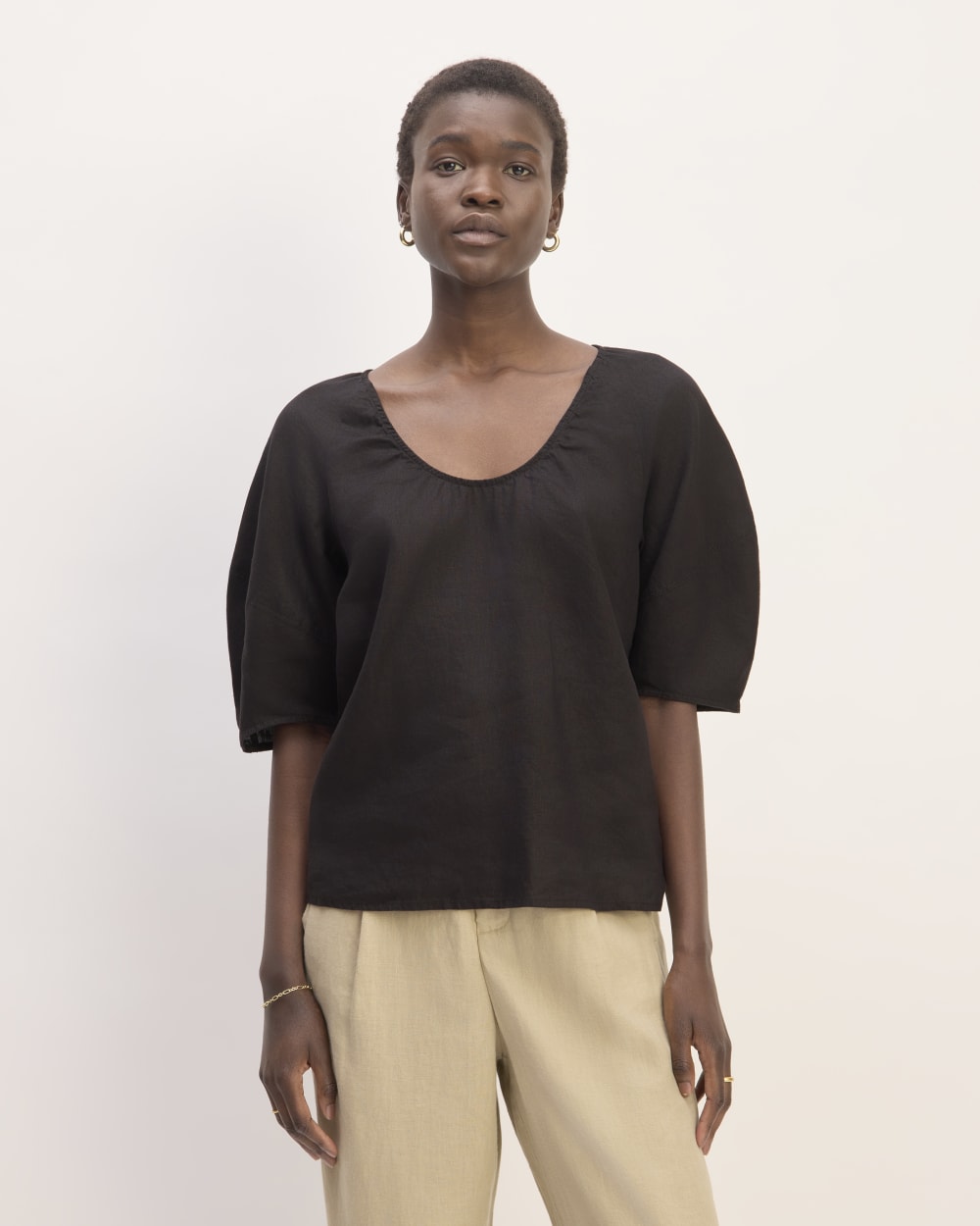 womens-linen-scoop-neck-top-black | primary