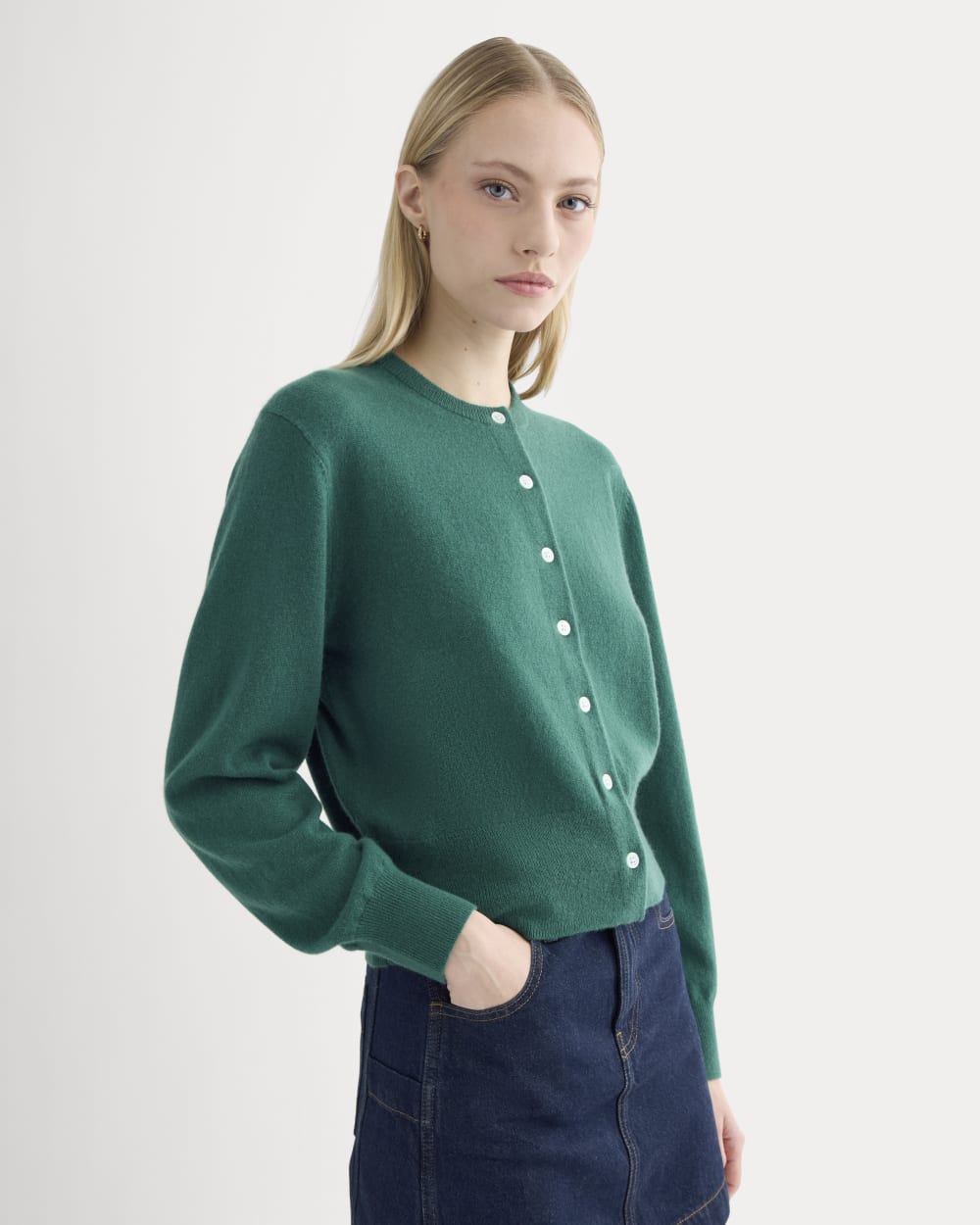 womens-cashmere-in-cropped-cardigan-hunter-green