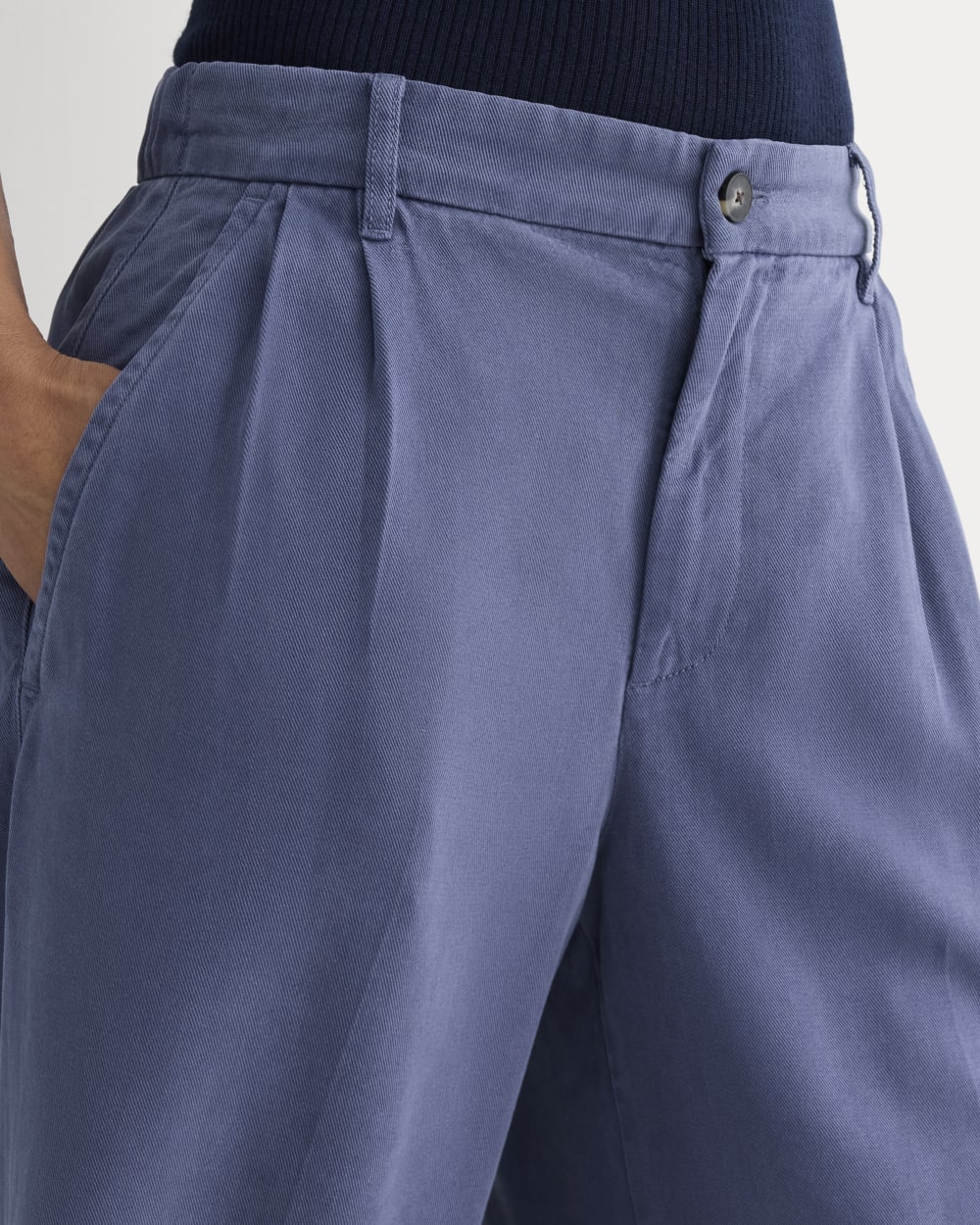 womens-tencel-twill-pleated-chino-indigo