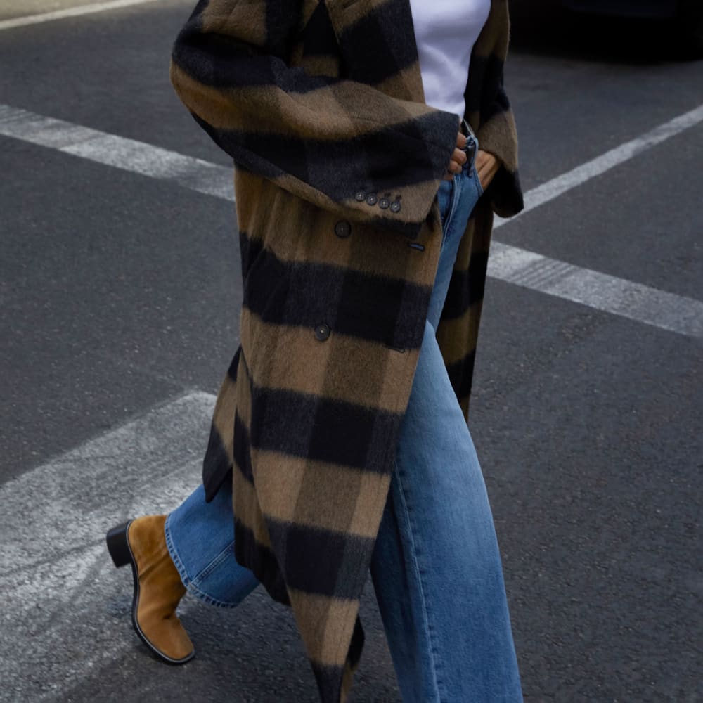 The Brushed Italian ReWool® Peacoat | Camel Buffalo Check – Everlane