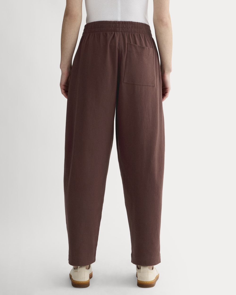 The Off-Duty Barrel Pant | Dark Mahogany – Everlane