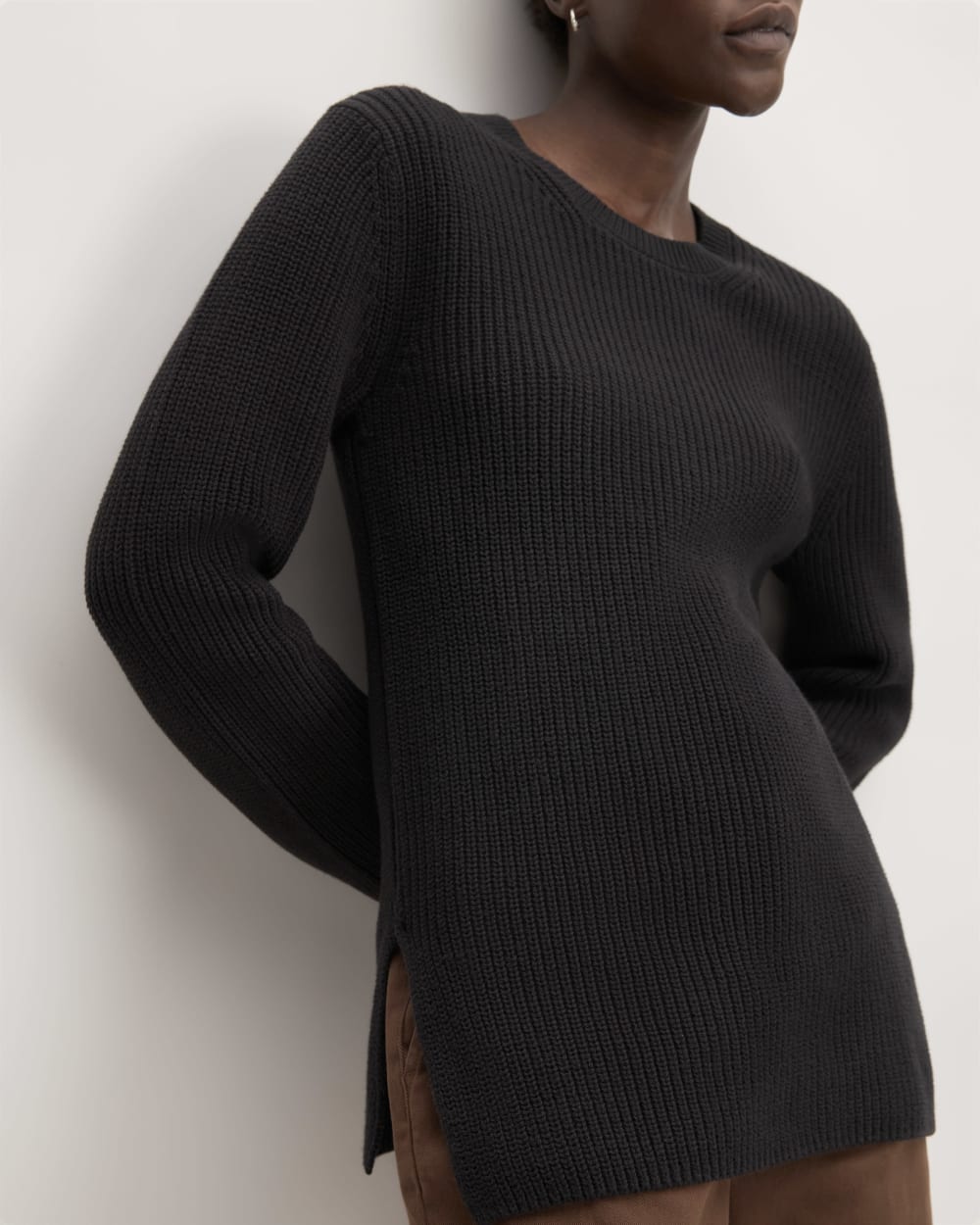 womens-organic-cotton-slim-crew-sweater-black