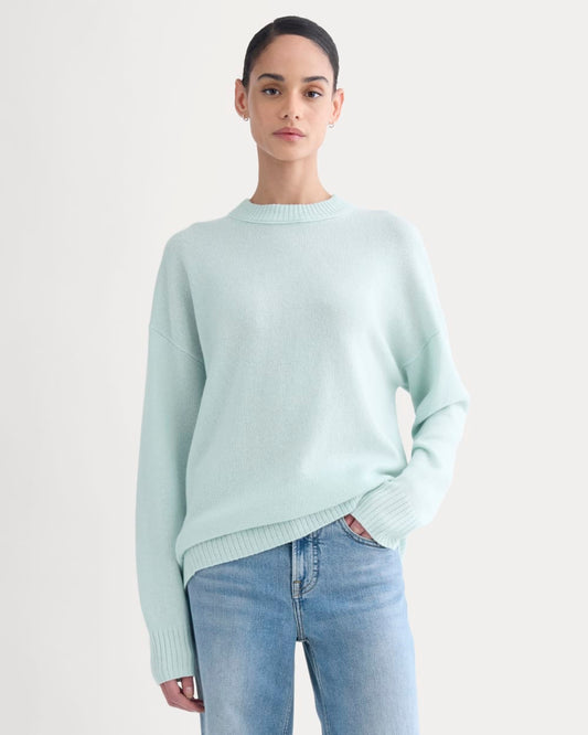 womens-cashmere-boyfriend-sweater-chalk-blue | primary