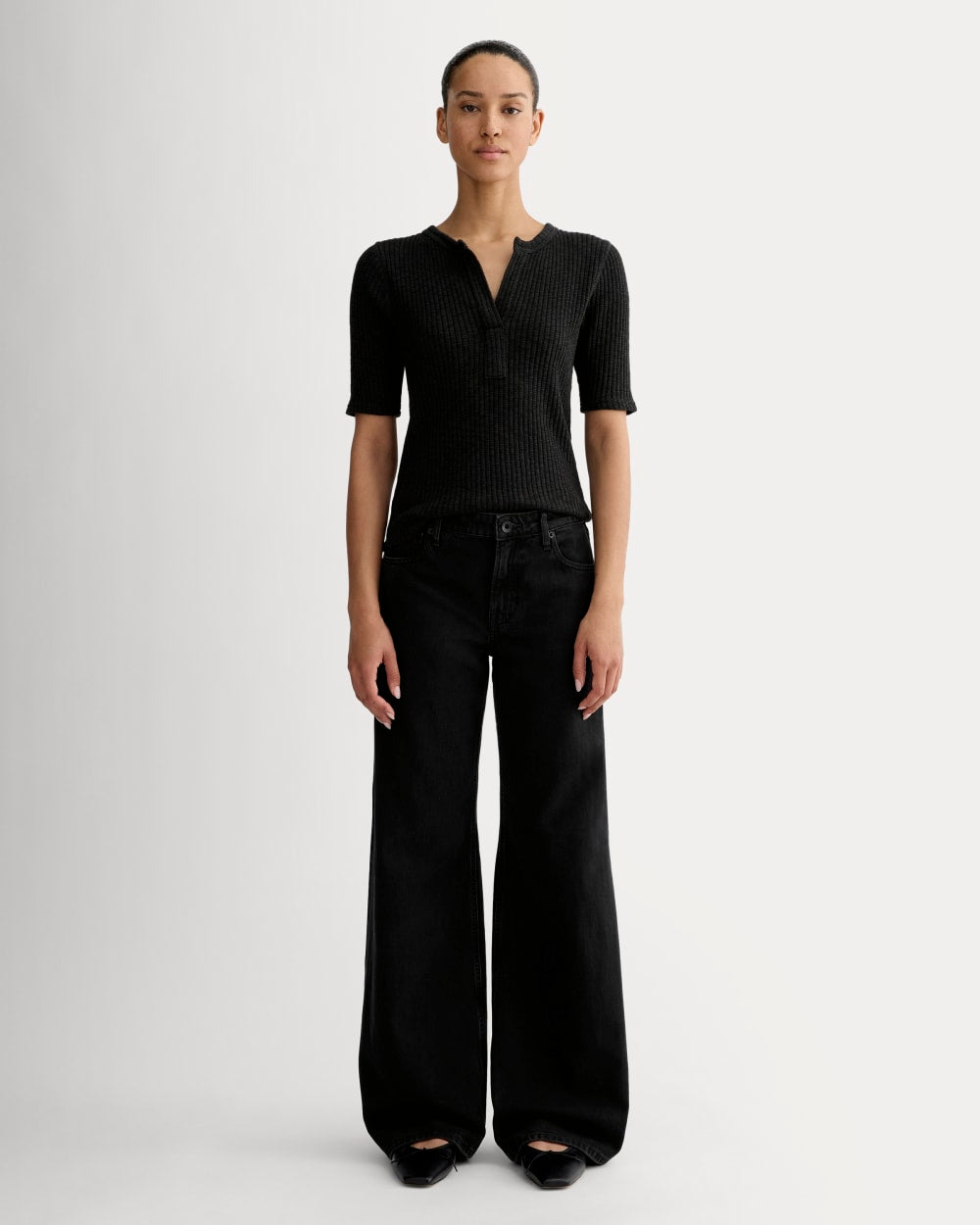 The Rib-Knit Short-Sleeve Henley | Black – Everlane