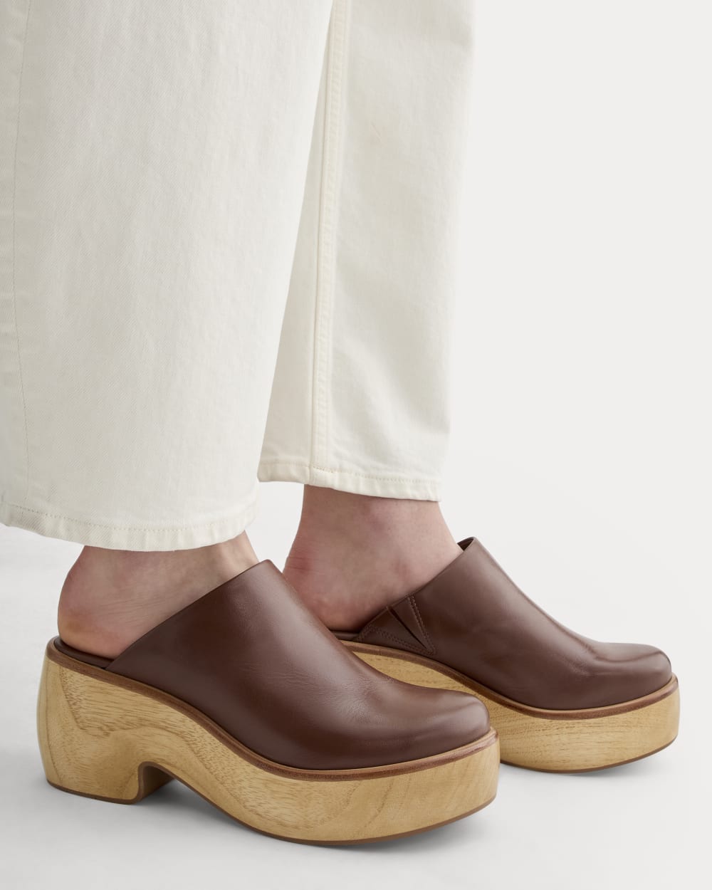 womens-wooden-puffa-clog-rum | alt
