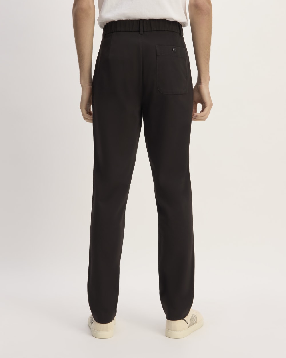 The Weekend Performance Chino | Black – Everlane