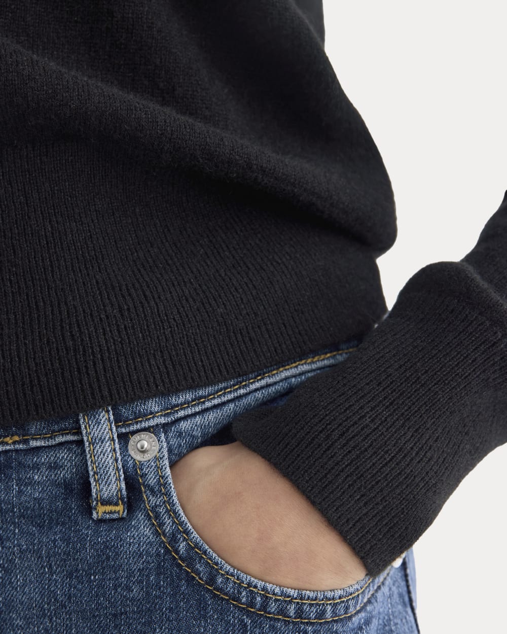 womens-cashmere-slim-crew-sweater-black